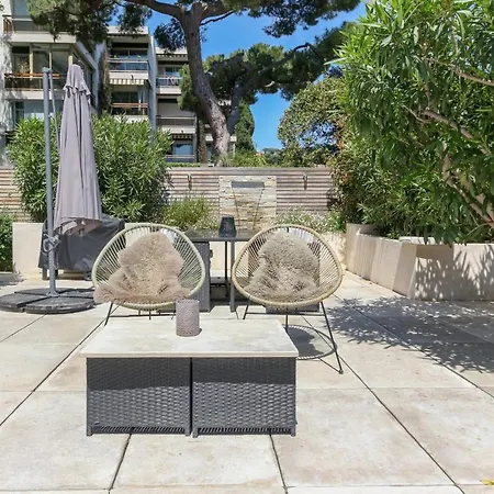 Superb 3br With Ac Sea View Parking And Garden - Benakey