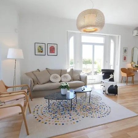 Superb 3br With Ac Sea View Parking And Garden - Benakey *