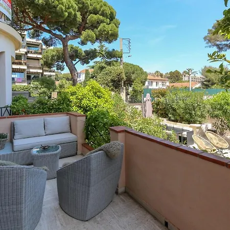 Superb 3br With Ac Sea View Parking And Garden - Benakey Apartment *