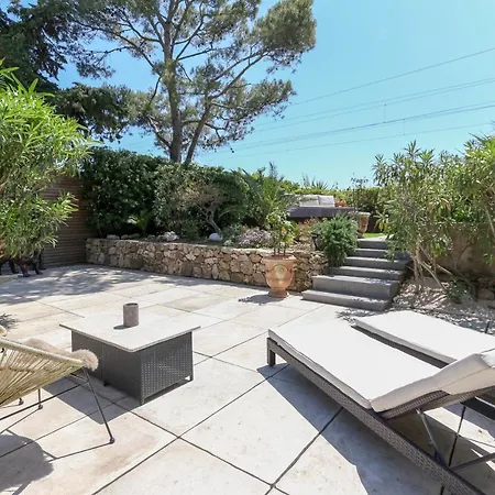Superb 3br With Ac Sea View Parking And Garden - Benakey